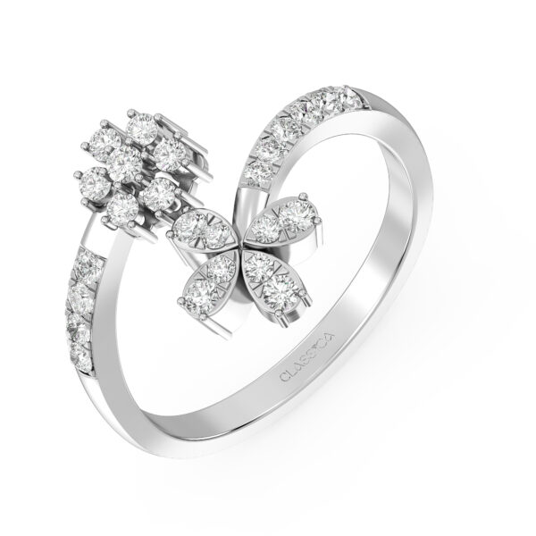 Lustrous Charm Diamond Ring