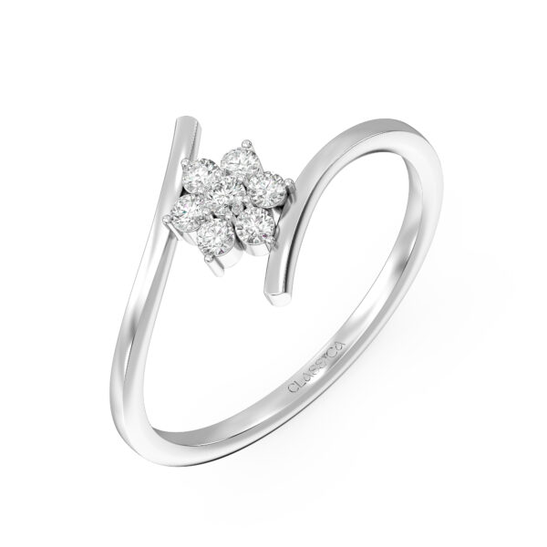 Velina Charm Diamond Ring