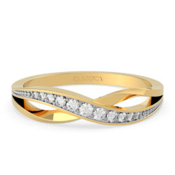 Twisted Diamond Ring With Sparkling