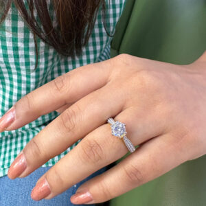Lightweight Silver Ring With Elegant Finish