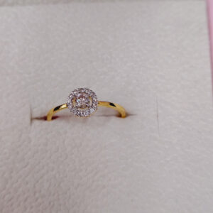 Eye-Catching Central Diamond Wrapped In Pure Elegance
