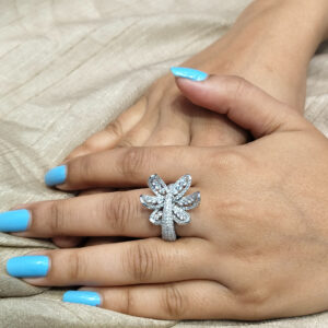 Sparkling Flower-Shaped Diamond Party Ring